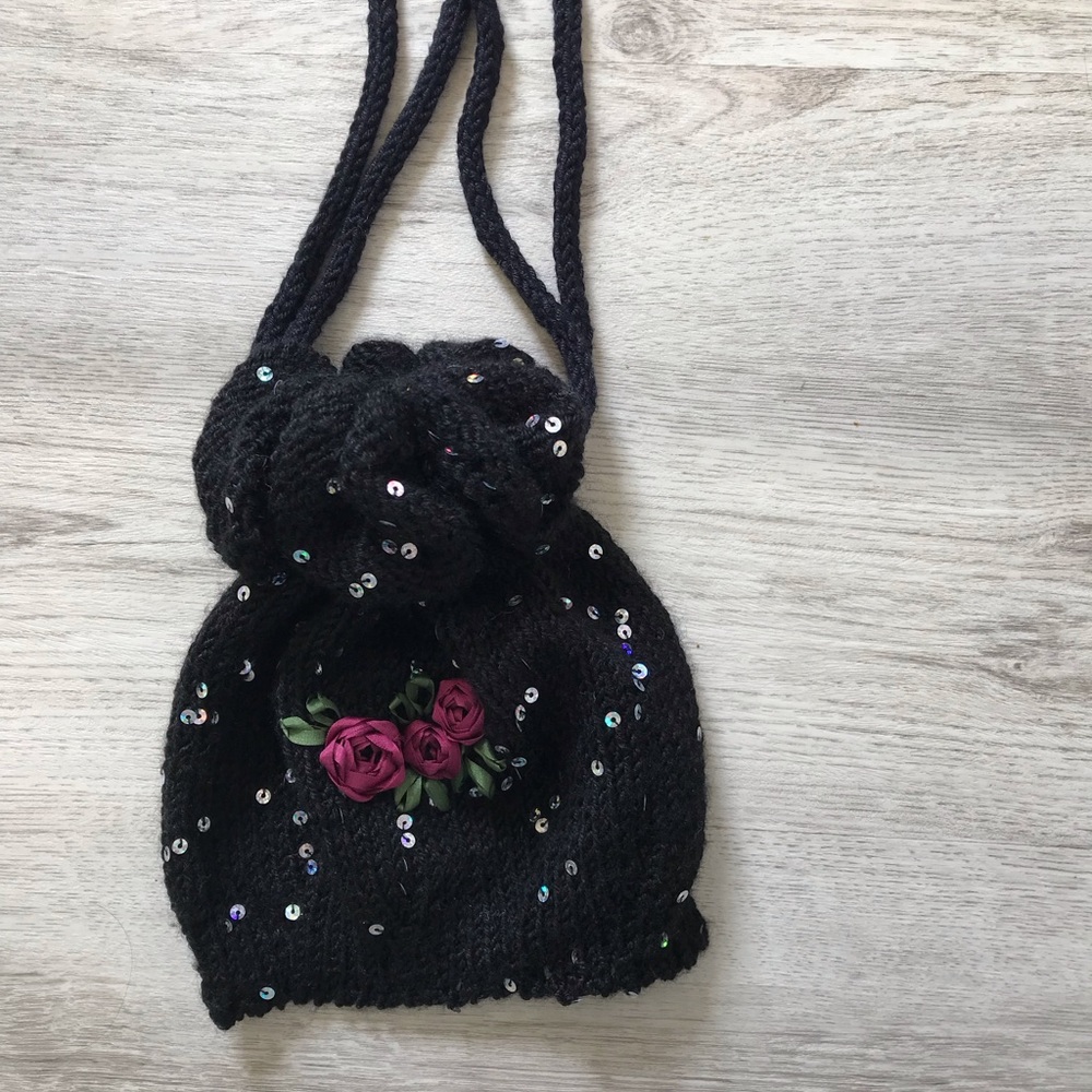HOST PICK 🥰Cute Little Black w/Rosettes Evening Bag Sequins Handmade - Picture 6 of 8
